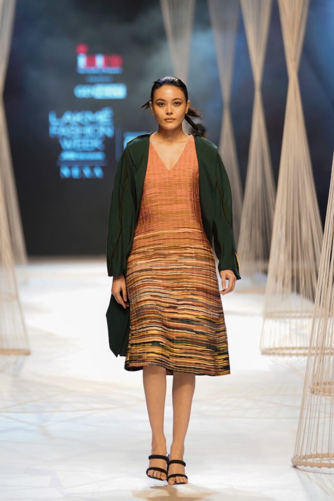 The ‘INIFD presents GenNext’ show unveiled Collections from Five Bright ...